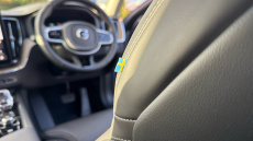 Volvo XC60 2.0 T8 [455] PHEV Ultra Dark 5dr AWD Geartronic Estate